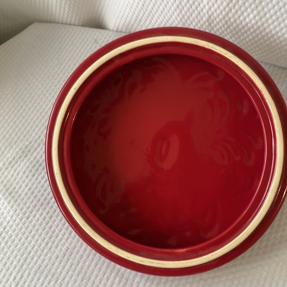 Chantal Red Talavera 1.5 qt Stoneware Bakeware. - Picture 5 of 7